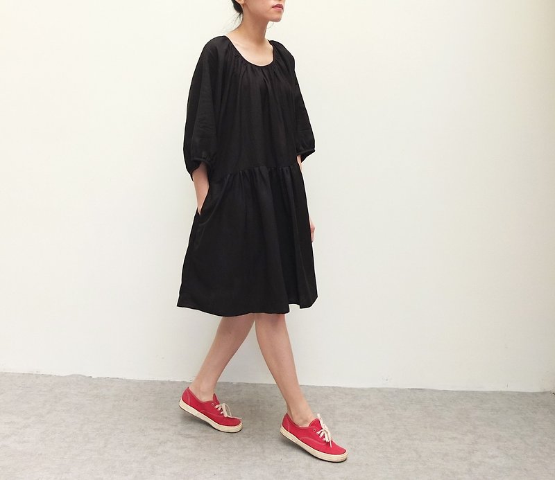 Black linen cotton balloon babydoll (can be worn as a maternity dress) - ชุดเดรส - ผ้าฝ้าย/ผ้าลินิน 
