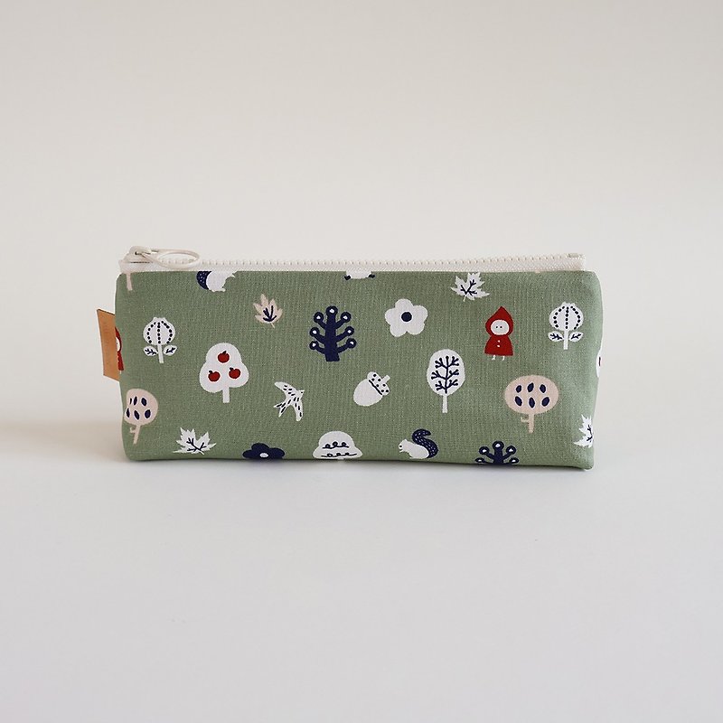 Handmade pink and green animal jungle little red riding hood pattern pencil bag - Pencil Cases - Cotton & Hemp Multicolor