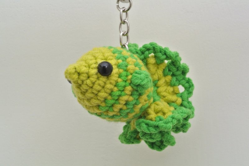【Knitting】年年有餘（魚）系列-綠草如茵 - 鑰匙圈/鑰匙包 - 其他材質 綠色