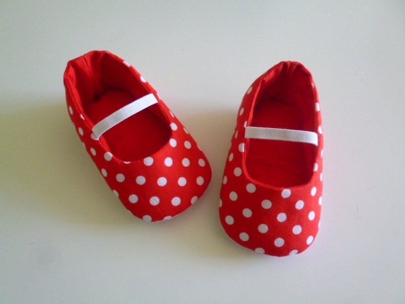 Red bottom little baby shoes baby shoes ballet doll shoes length 11-12 cm - รองเท้าเด็ก - ผ้าฝ้าย/ผ้าลินิน สีแดง