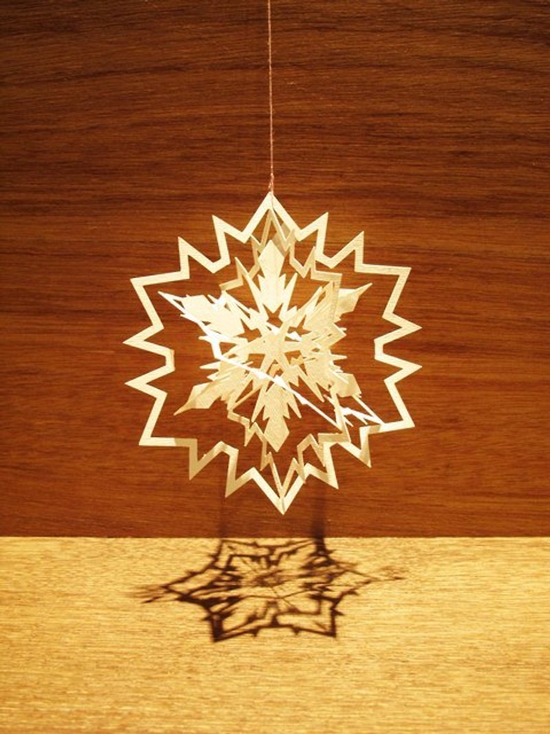 紙の彫刻スノースターDIYキット-no.5 - 木工/竹細工/ペーパークラフト - 紙 ホワイト
