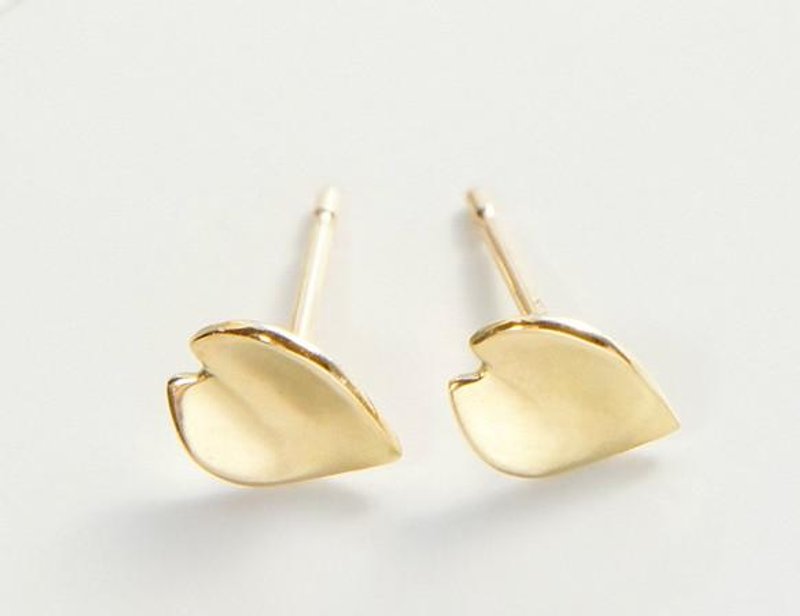 桜の花びら/ポストピアス 18k yellow gold - 耳環/耳夾/耳骨夾 - 其他金屬 