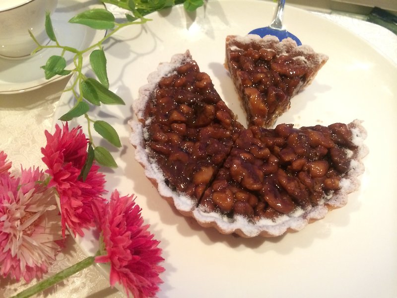 焦糖核桃塔Caramel Walnut Towers - Savory & Sweet Pies - Fresh Ingredients Brown