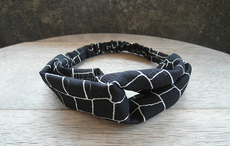 Black and white grid hair band - Hair Accessories - Other Materials 