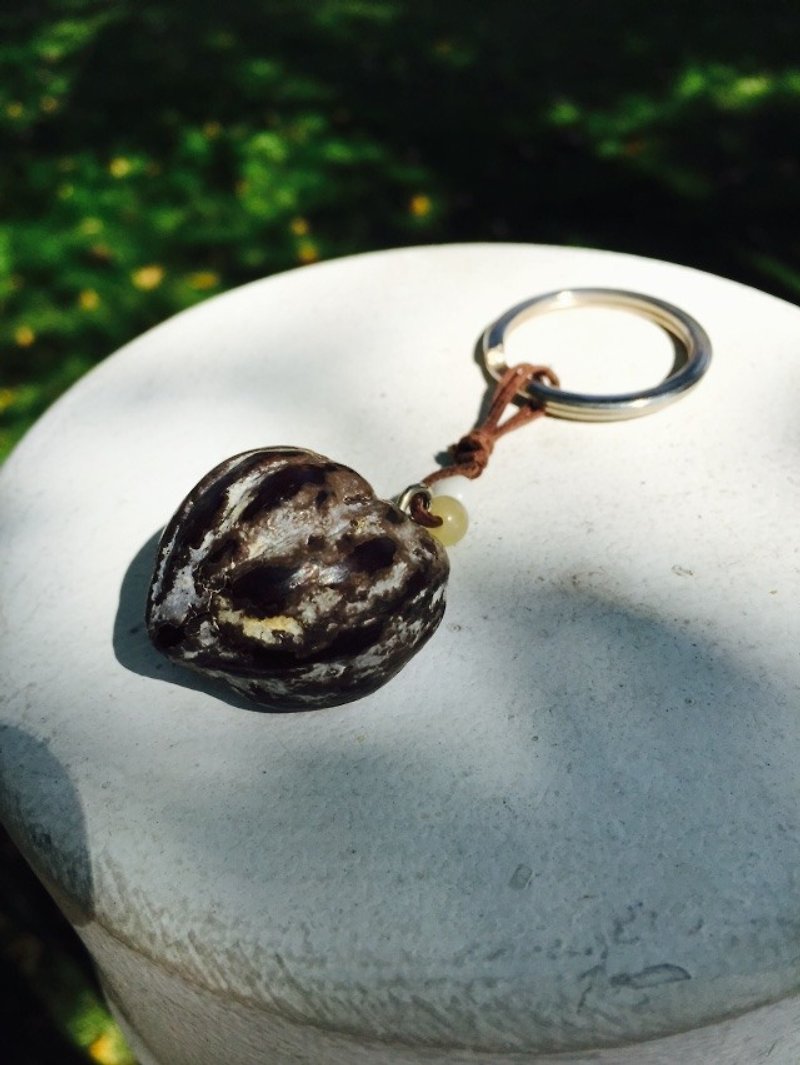 Suddenly "keychain series" Stone chestnut - firm - Keychains - Plants & Flowers Gray