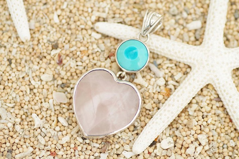 Heart of rose quartz and turquoise pendant - สร้อยคอ - เครื่องเพชรพลอย สึชมพู