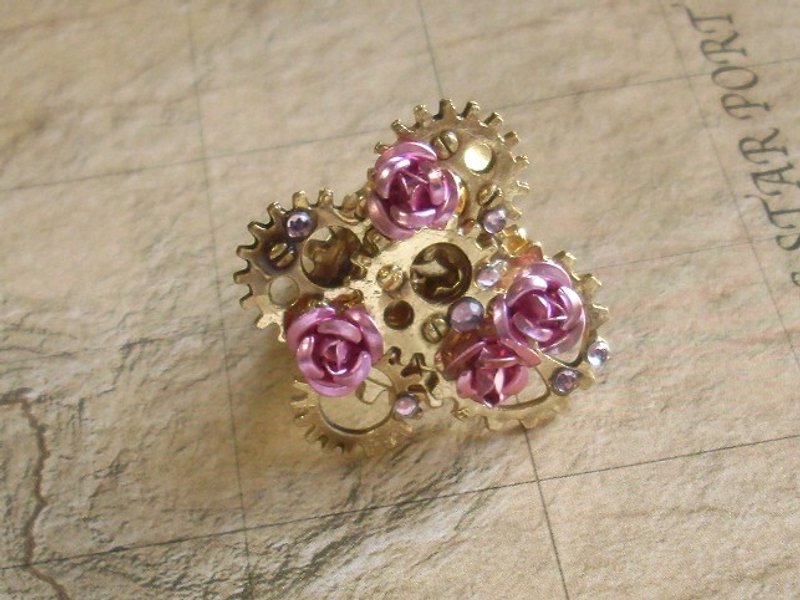 Gear ring pink rose one-size-fits-all - แหวนทั่วไป - โลหะ สึชมพู