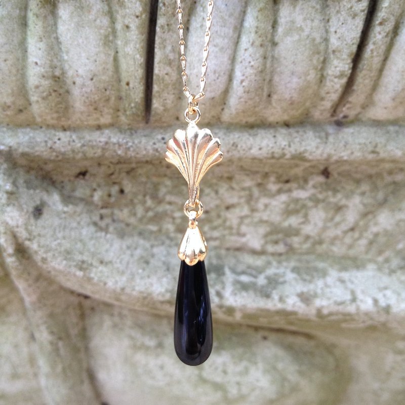 Onyx Facade Drop Pendant / necklace - สร้อยคอ - โลหะ สีดำ