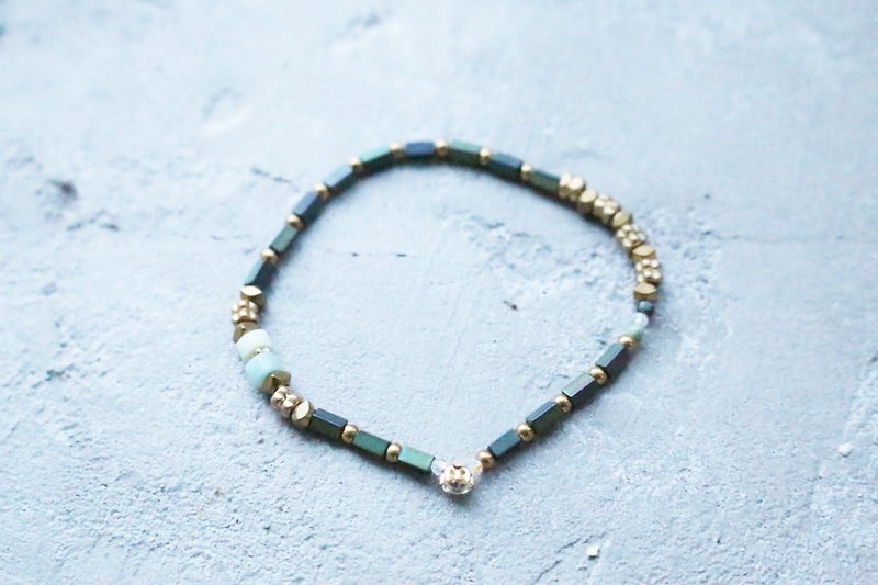 < ☞ HAND IN HAND ☜ > jade - Meadow Brass bracelet (0401) - Bracelets - Gemstone Yellow