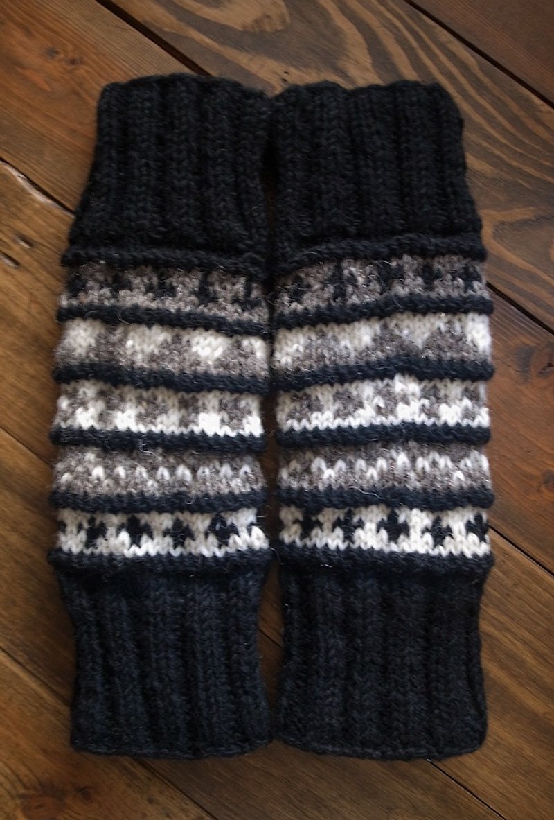 羊毛手工編織襪套 黑 - 襪子 - 羊毛 黑色