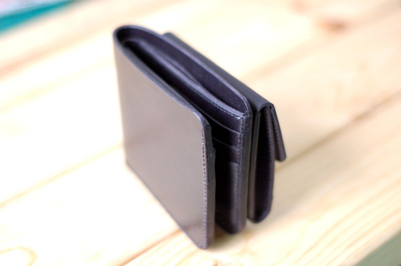 【DOZI Handmade Leather】Wallet, purse/ Can change design/ two bill layers, one ID card keeper, three card slots, coin bags/ The sample color is black - Wallets - Genuine Leather Multicolor