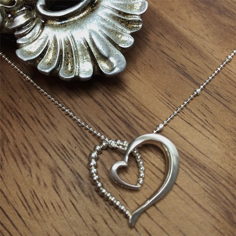 NINA SHIH JEWELRY Heart Meet::Pure Silver Necklace - สร้อยคอ - โลหะ ขาว