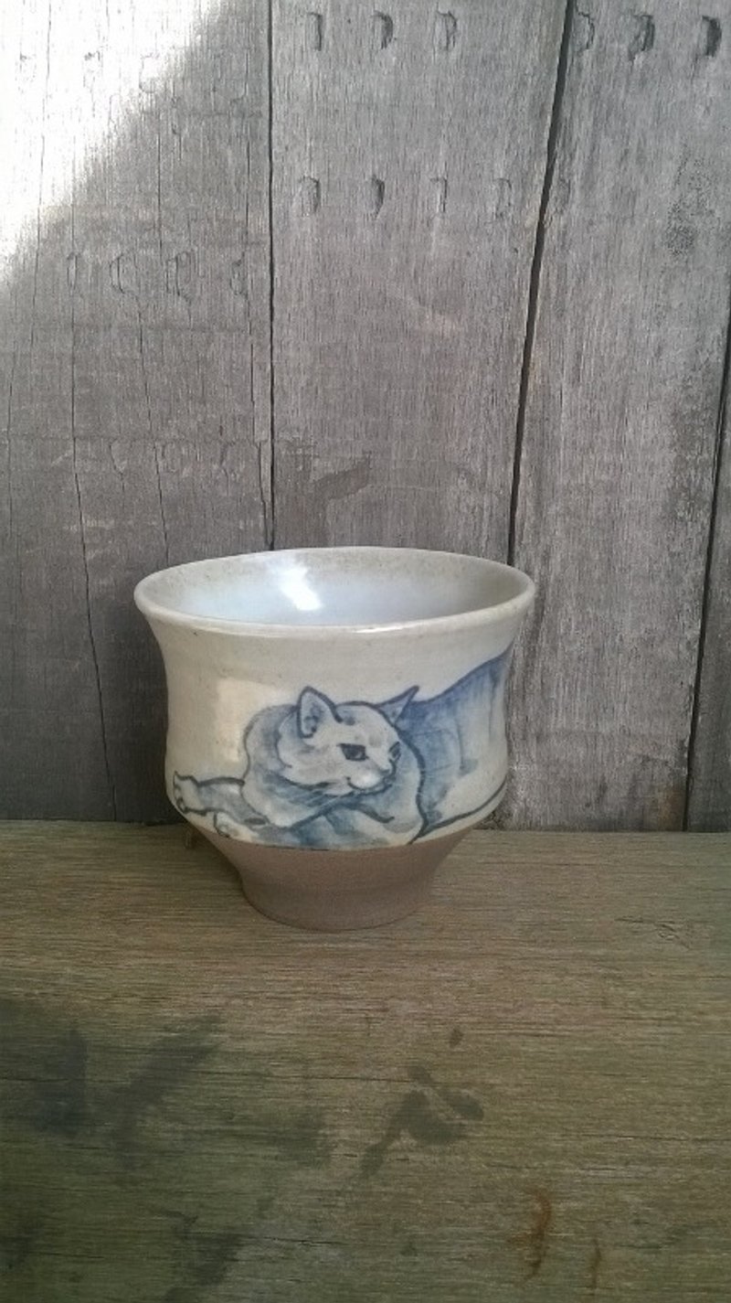 青花繪貓-虎斑-手感握杯 - 茶壺/茶杯/茶具 - 其他材質 藍色