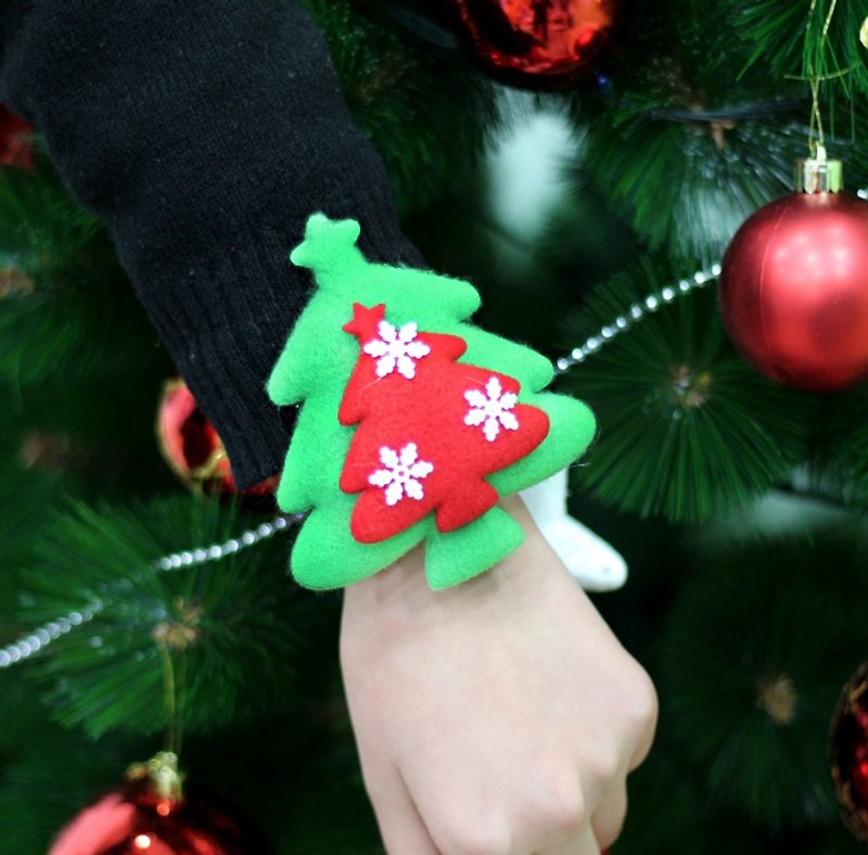 韓國【partyhae】聖誕節 派對 手飾 麋鹿 聖誕老人 聖誕樹 造型手腕 - สร้อยข้อมือ - วัสดุอื่นๆ สีแดง
