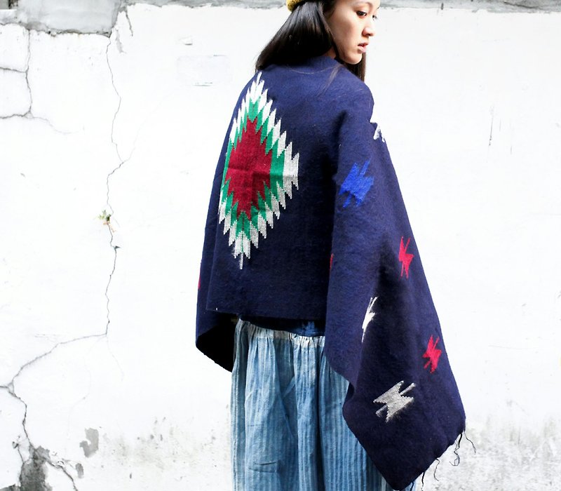 OMAKE 尼泊爾圖騰毛圍巾 - ผ้าพันคอ - ผ้าฝ้าย/ผ้าลินิน สีน้ำเงิน