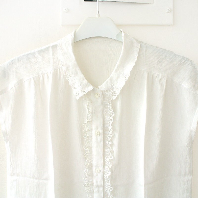 │Slowly│ classic lace chiffon vintage chiffon shirt │ .vintage. Forest retro. British Literature and Art. Japanese girl. Sweet classical. - Women's Shirts - Other Materials White