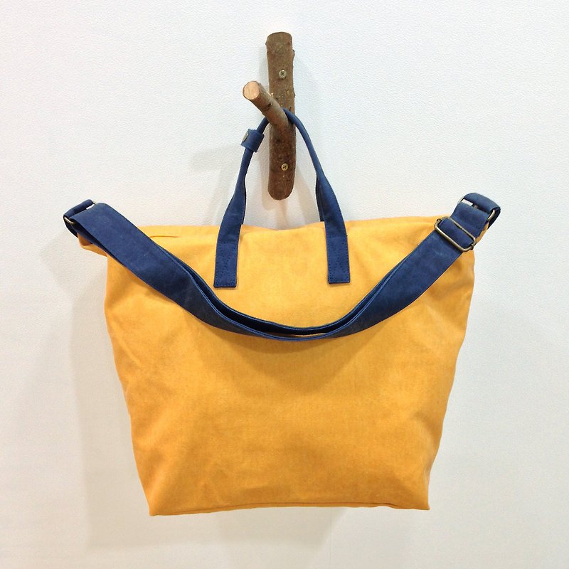 [Clear Product] Warship Sushi Canvas Crossbody Bag / Creamy Yellow Sea Urchin / - กระเป๋าแมสเซนเจอร์ - วัสดุอื่นๆ สีเหลือง