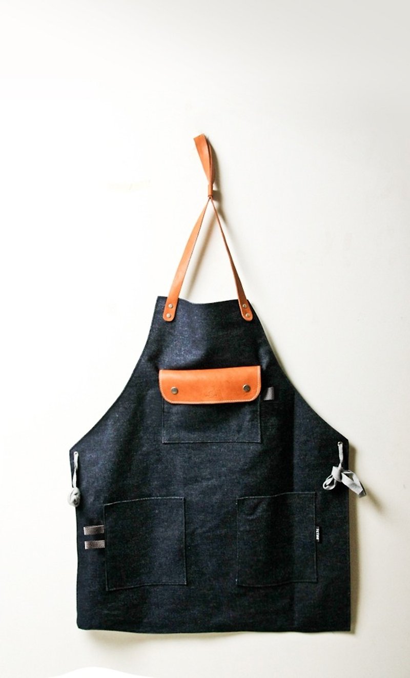 Ideas bag [icleaXbag]Imported leather hand apron (blue tannin) - อื่นๆ - หนังแท้ สีน้ำเงิน