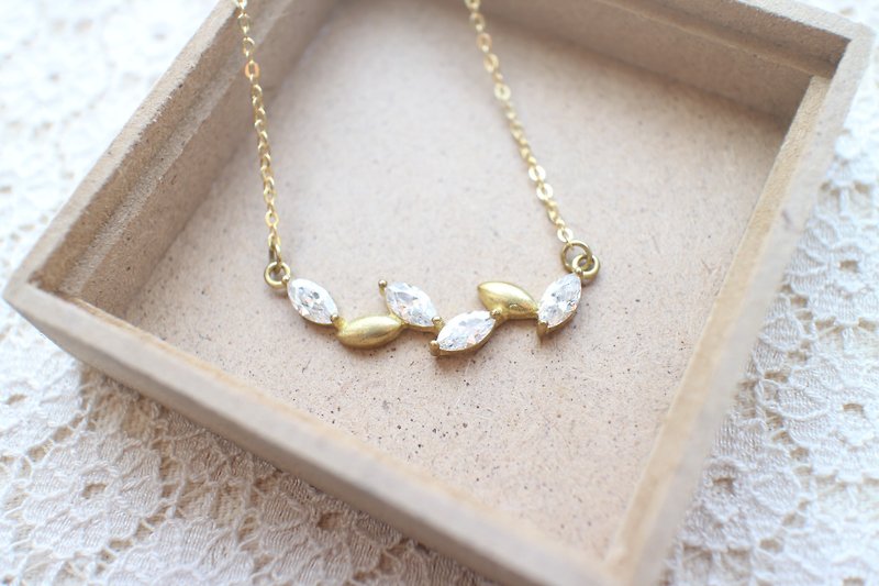 Zircon Brass handmade necklace - Necklaces - Other Metals 