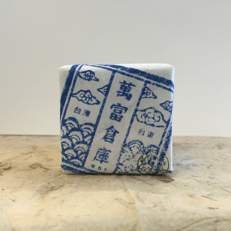 海洋手工皂 Ocean  Hand-Made Soap-中 - 香氛/精油/擴香 - 其他材質 藍色