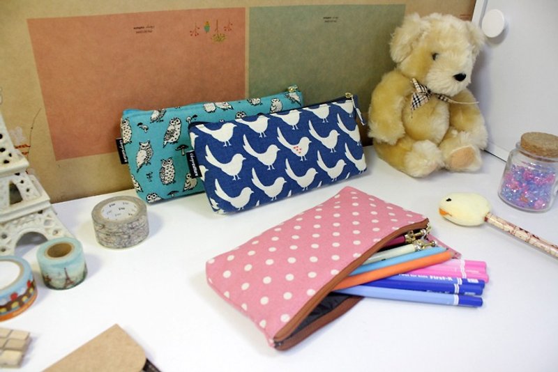 棉．麻 筆盒/筆袋 多色 - 【花布戀Fabric Series】扁型筆袋/收納包