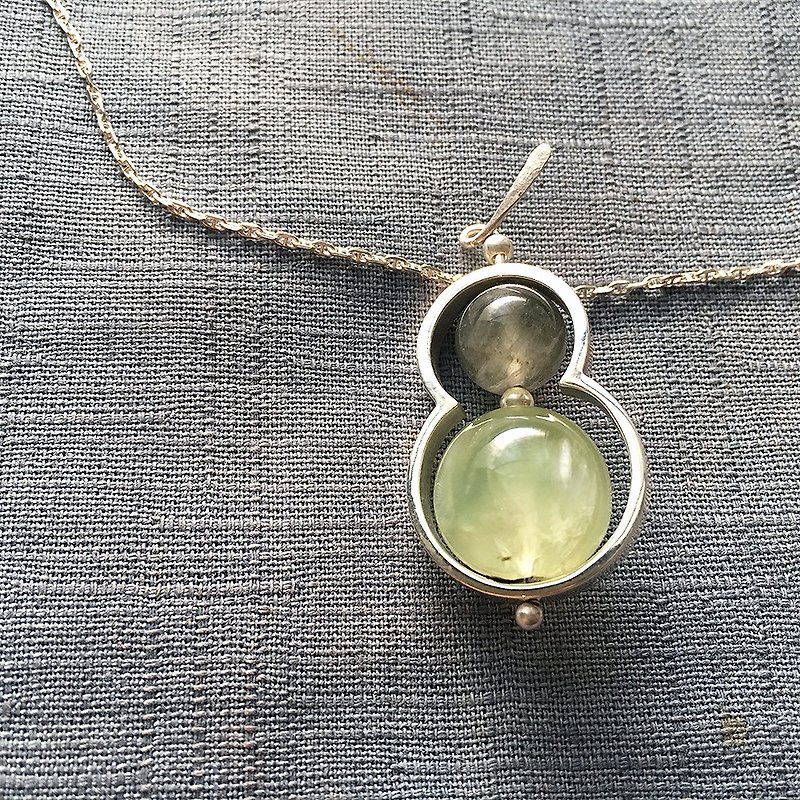 Handmade gourd pendant necklace in sterling silver ~ blessing (small round green crystal / big round grape stone) ~ hand made poem - สร้อยคอ - เงินแท้ 