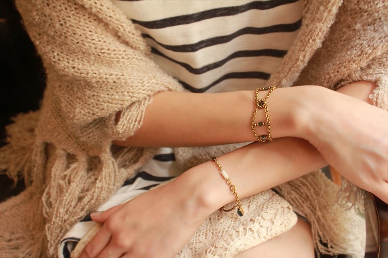 *hippie* Belle Époque│Classic yet Beautiful Design Craftsmanship Brass Bracelet - Bracelets - Other Metals Gold