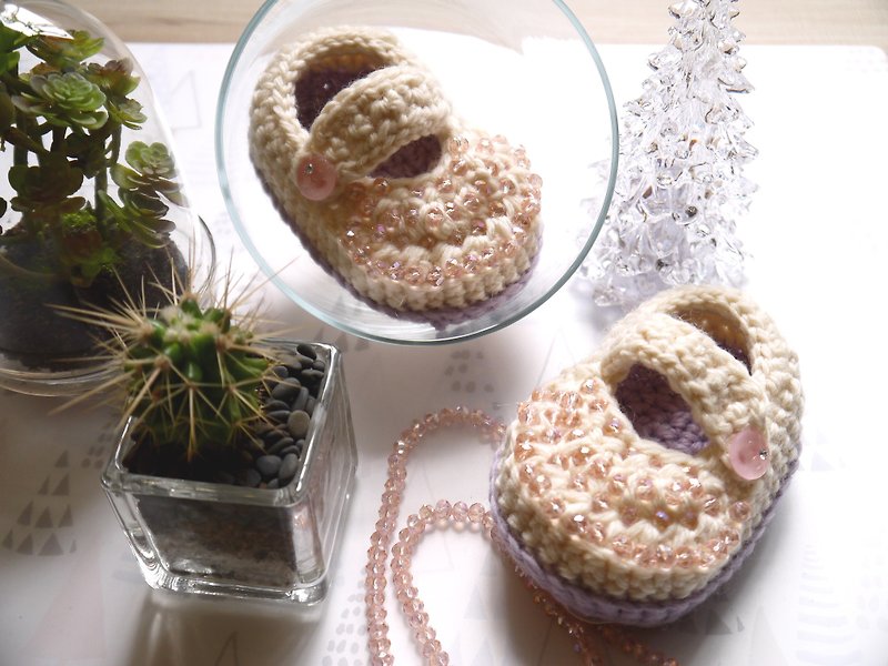 Handmade Knitted Baby Shoes ~ Shiny Princess Series (Off White) - รองเท้าเด็ก - ขนแกะ ขาว