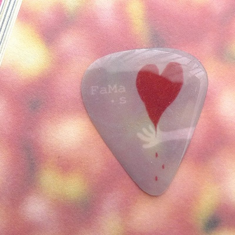 FaMa ‧ s Pick / guitar pick- Does not hurt to give - อื่นๆ - พลาสติก สีแดง