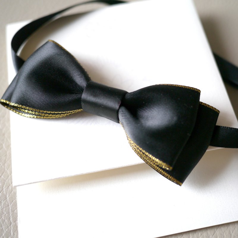 男孩子黑色小領結Bow Tie - 圍兜/口水巾 - 絲．絹 黑色