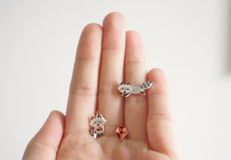 [Horned forest] Q version animal silver stud earrings (ear clip can be changed) - อื่นๆ - วัสดุอื่นๆ หลากหลายสี