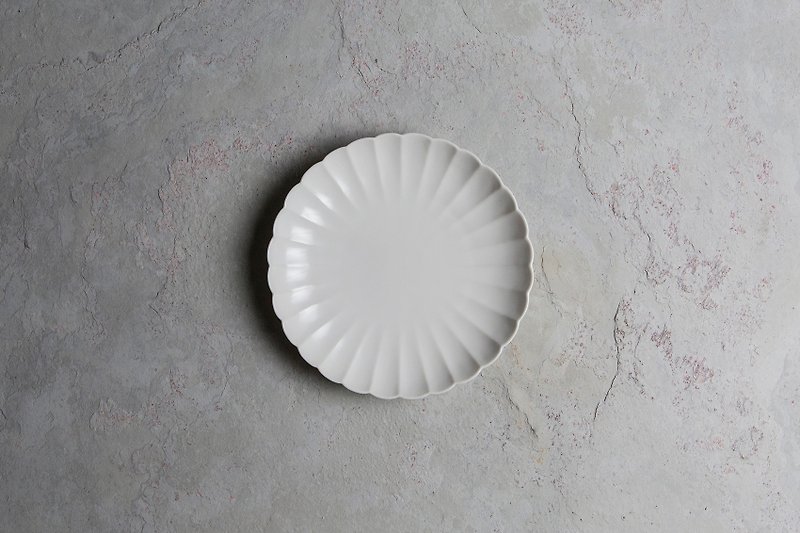 磁気今日JICON菊皿/大 - 小皿 - その他の素材 ホワイト