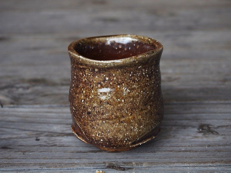Bizen cup (small) [sesame-wave] y003-1 - Teapots & Teacups - Other Materials Brown