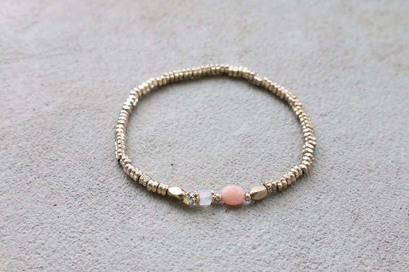 < ☞ HAND IN HAND ☜ > -1 + 1 brass opal bracelet (0339) - Bracelets - Gemstone Pink