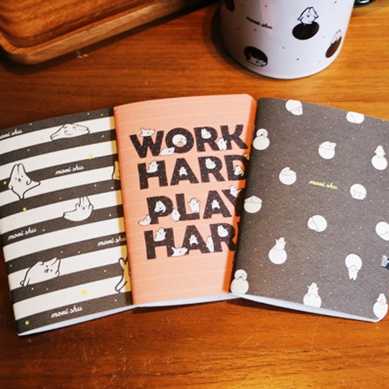 * Mori Shu * passport-sized pocket notebook - mochi rabbit black and white dots / bar / letter - สมุดบันทึก/สมุดปฏิทิน - กระดาษ สีดำ