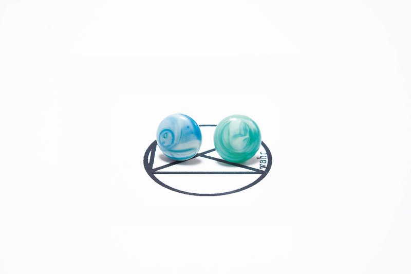 【Wahr】懶綠配耳環(一對) - 耳環/耳夾 - 其他材質 