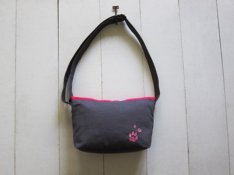 斜めのバックパック - キャンバス小さな炭+ピンク（ファスナー開閉段落） - ショルダーバッグ - その他の素材 多色
