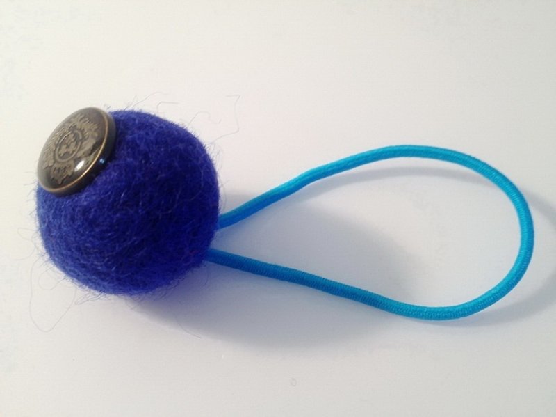 羊毛球髮圈 (買五送一，隨機送喔) - Hair Accessories - Wool Blue