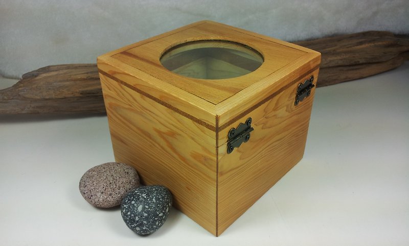 Taiwan yellow cypress handmade jewelry box (cedar) Hinoki - Wood, Bamboo & Paper - Wood Gold