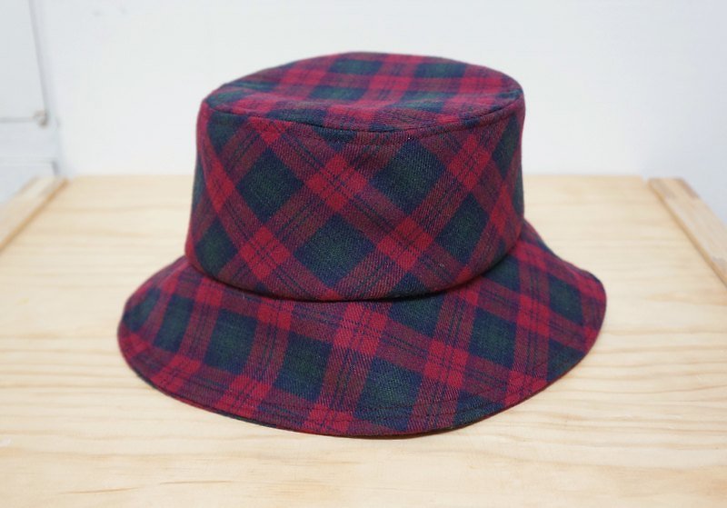 ☚ 好個性 _ 冬季漁夫帽 _ 長毛絨紅格紋 ☛ - 帽子 - 其他材質 紅色