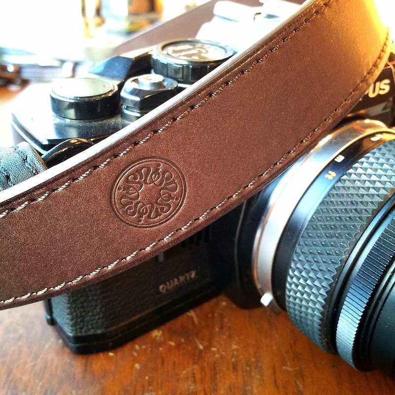 isni camera strap simple & safety design leather - กล้อง - หนังแท้ สีนำ้ตาล