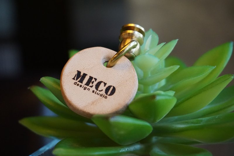 MECO 寵物姓名皮革吊牌 純手工 單面圖文客製無設限 3cm直徑 - 項圈/牽繩 - 真皮 金色