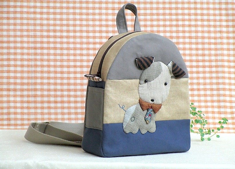 Gentleman dog shoulder bag - กระเป๋าแมสเซนเจอร์ - ผ้าฝ้าย/ผ้าลินิน สีน้ำเงิน
