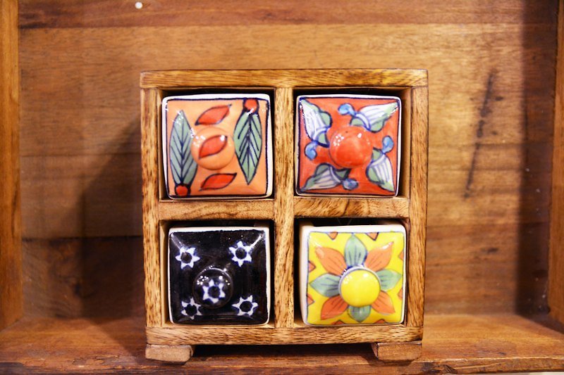 四格陶瓷小木櫃 - 裝飾/擺設  - 其他材質 多色