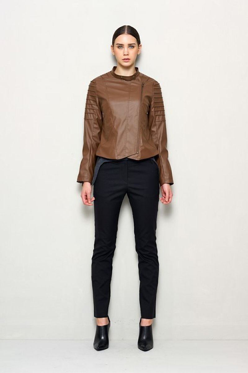 Short leather motorcycle jacket - เสื้อแจ็คเก็ต - วัสดุอื่นๆ สีนำ้ตาล