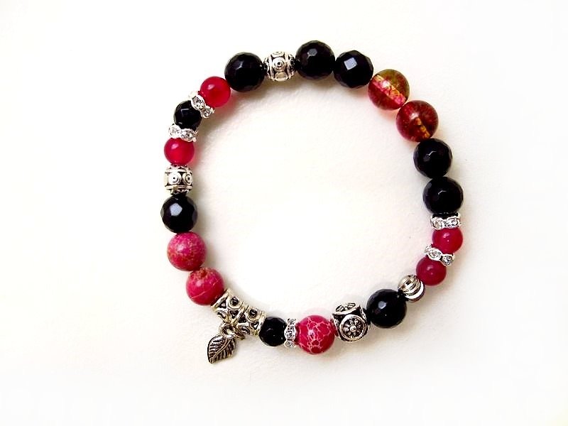 _ Jan. January birthstone ice - Bracelets - Other Materials Red