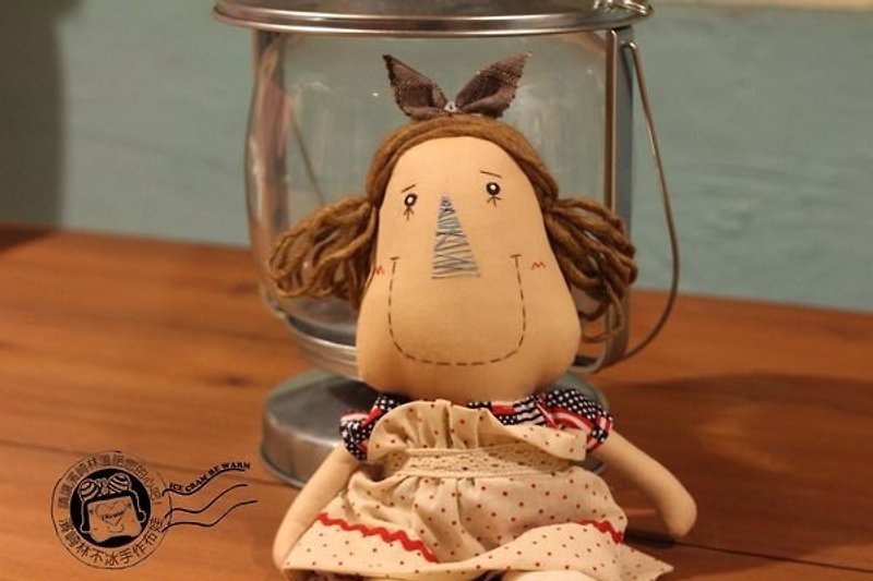 Hamasaki'm not the ice hand-made cloth doll - American country style Austere baby girl (boxed Pre-Order) - ตุ๊กตา - วัสดุอื่นๆ สีทอง