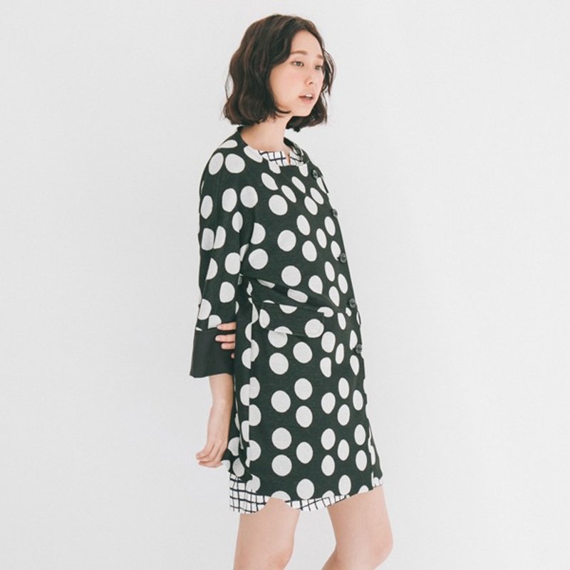 Xu Xu children ♪ large black and white dots Long Coat - เสื้อแจ็คเก็ต - วัสดุอื่นๆ สีดำ