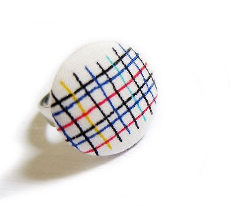 Handmade cloth button ring line grid - แหวนทั่วไป - วัสดุอื่นๆ 
