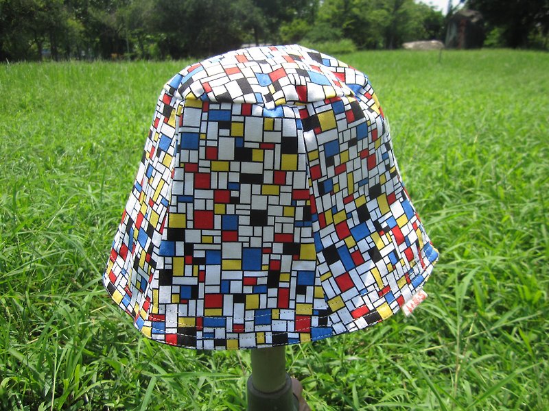 *1 + 1 = 5 / Mondrian-sided hat* - Hats & Caps - Other Materials White